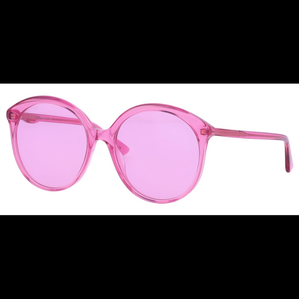 Brand new with velvet sunglass case pink Gucci sunglasses.